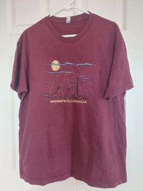 American Apparel Maroon Embroider Winnipeg Bear Graphic Tee Womens L